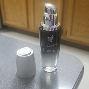 Younique Glorious Primer